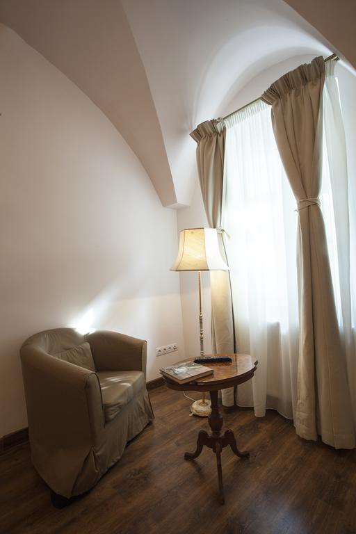 Green Door Apartment 시비우 객실 사진