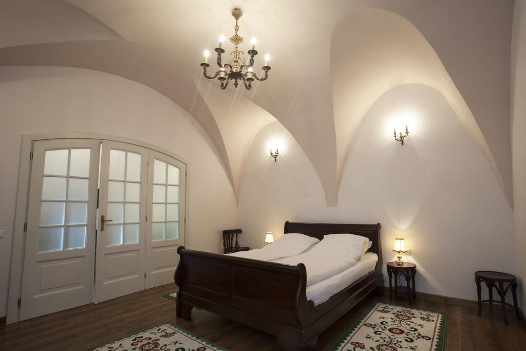 Green Door Apartment 시비우 객실 사진
